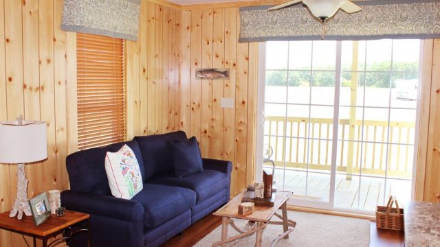 Cabin-living-room
